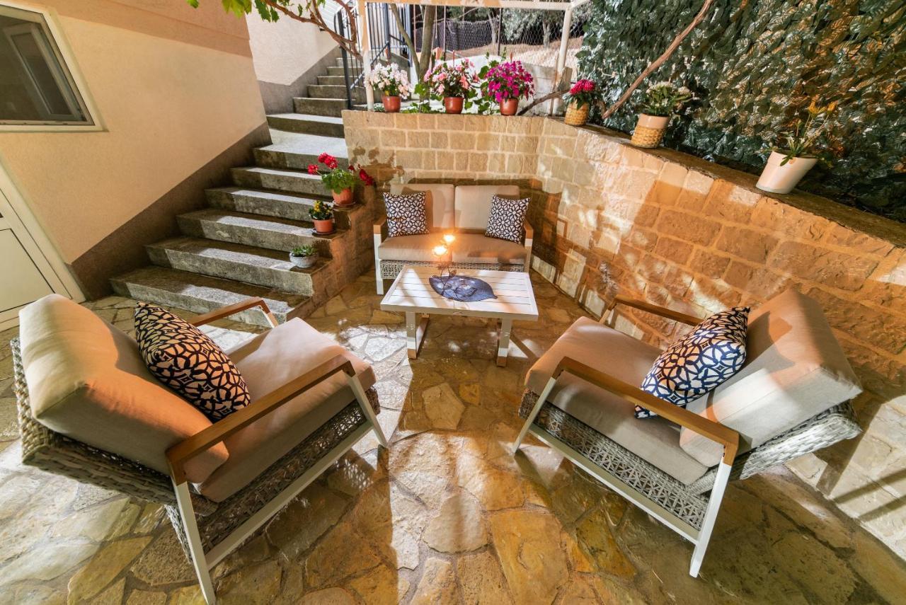 Apartments Villa Egzon Ulcinj Buitenkant foto