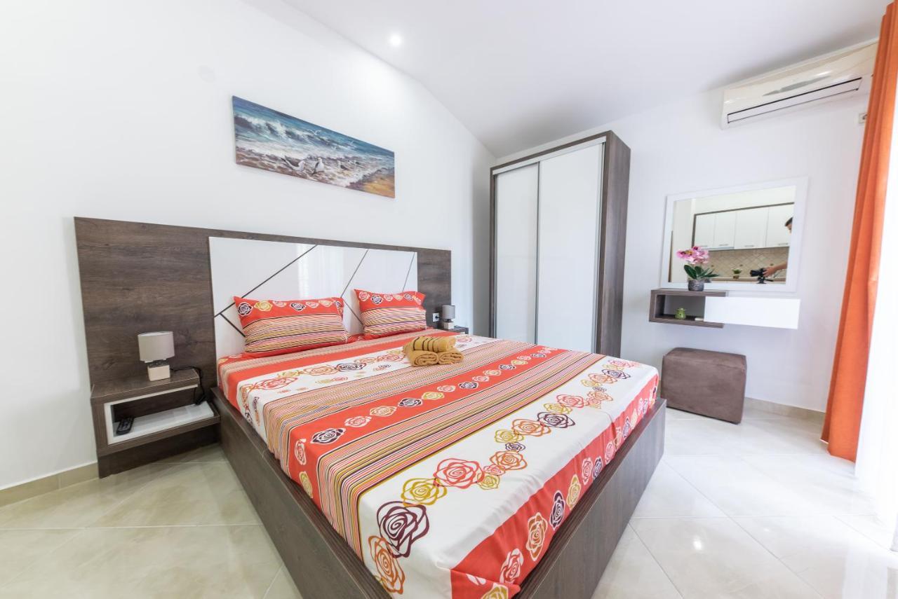 Apartments Villa Egzon Ulcinj Buitenkant foto