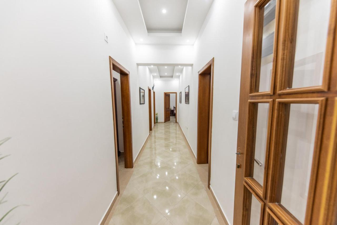 Apartments Villa Egzon Ulcinj Buitenkant foto