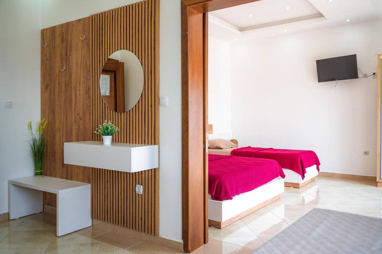 Apartments Villa Egzon Ulcinj Buitenkant foto