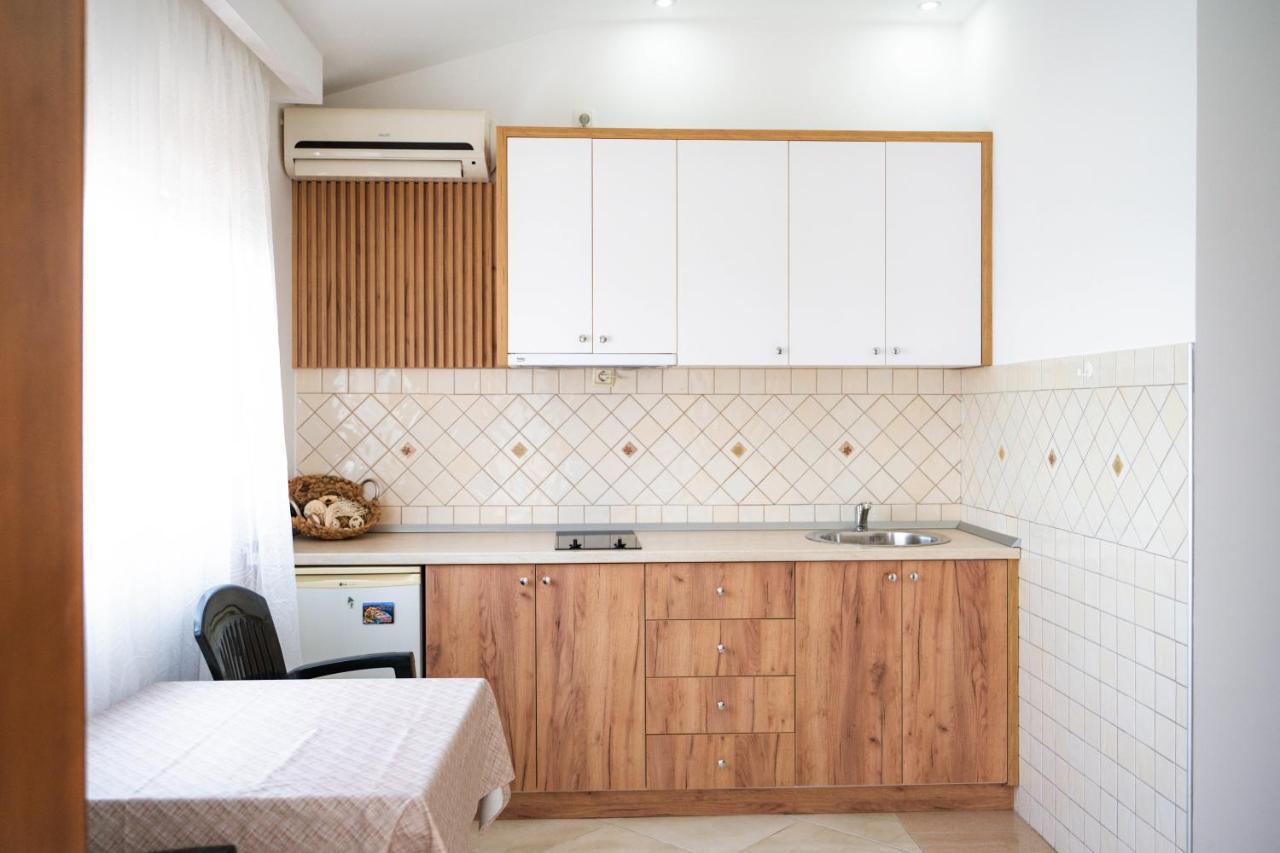 Apartments Villa Egzon Ulcinj Buitenkant foto